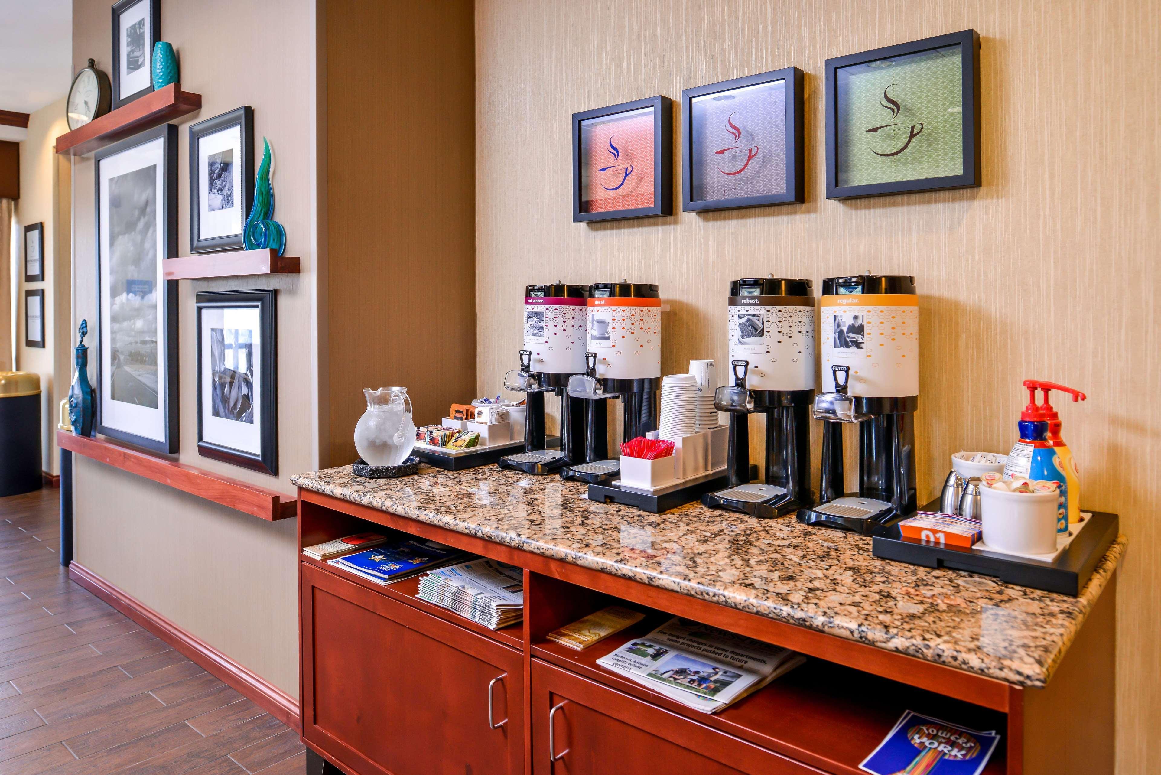 Hampton Inn York Zewnętrze zdjęcie